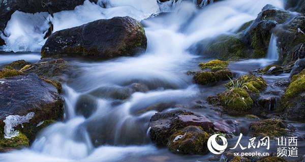 Luya Mountain appears as fairyland after snow
