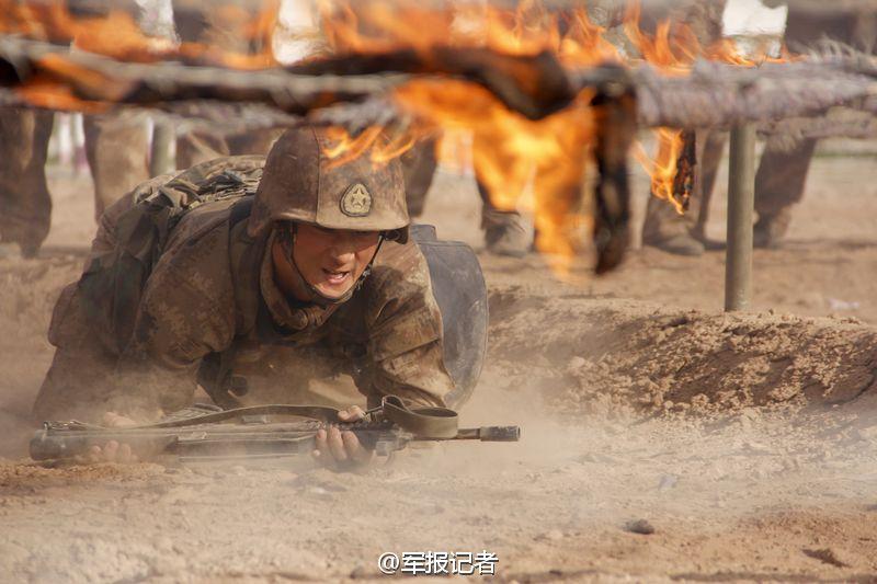 New soldiers undergo tough training in Xinjiang
