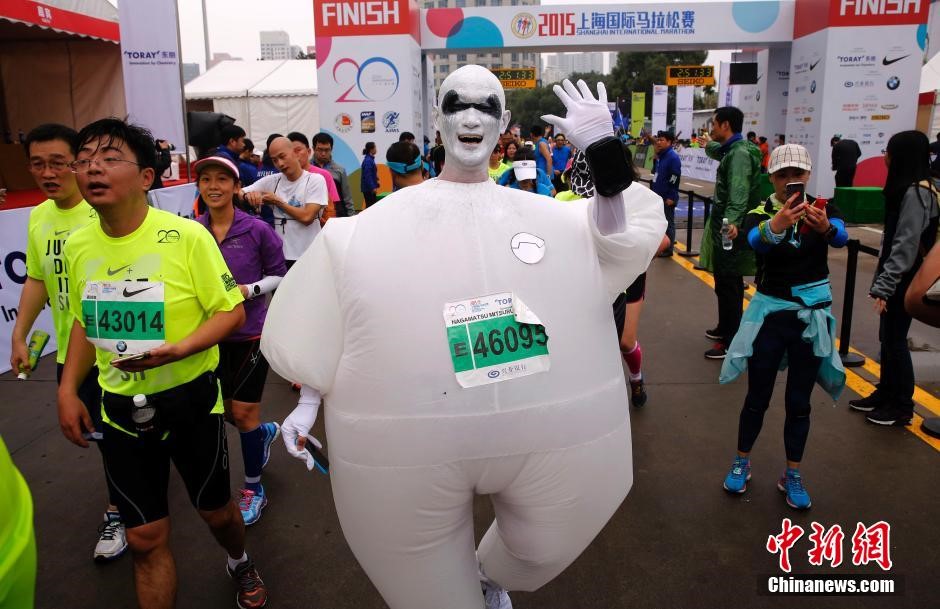 Fancy dress costumes in Shanghai International Marathon