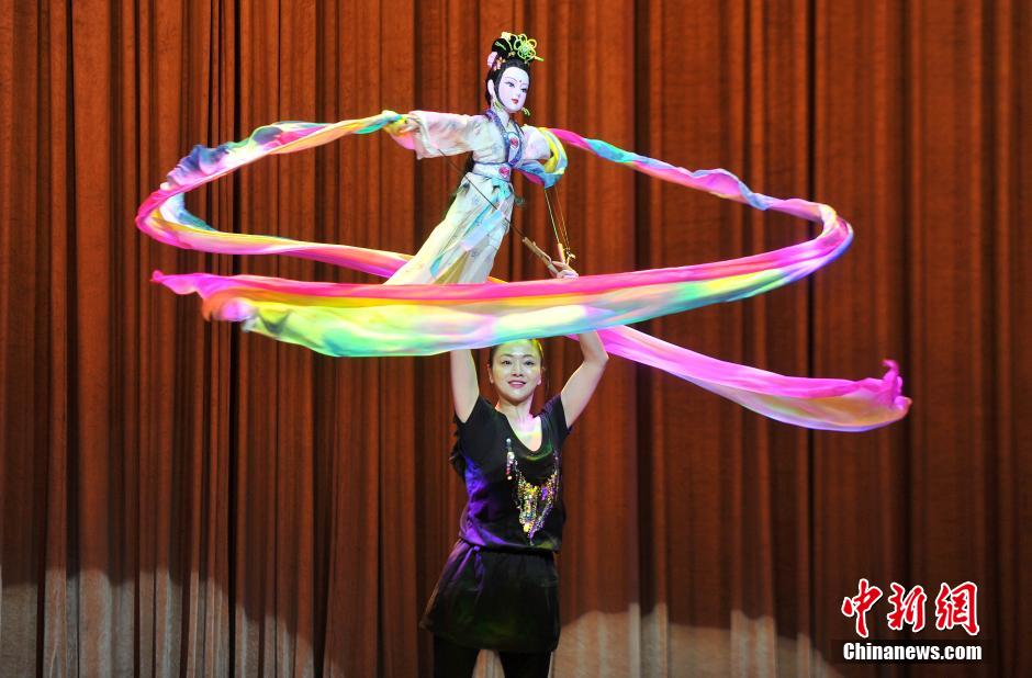 Intl puppet festival opens in Quanzhou