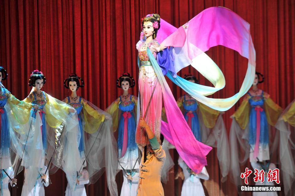 Intl puppet festival opens in Quanzhou