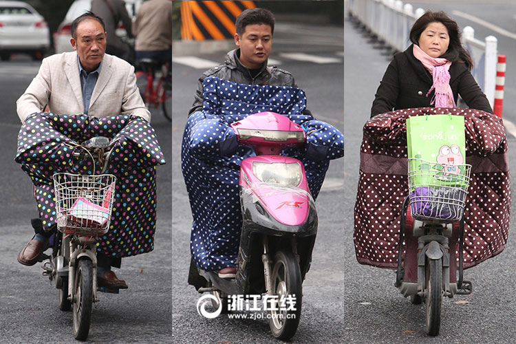 Watch out! Electric bicycles covered with quilts rushing to you!
