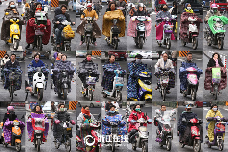 Watch out! Electric bicycles covered with quilts rushing to you!

