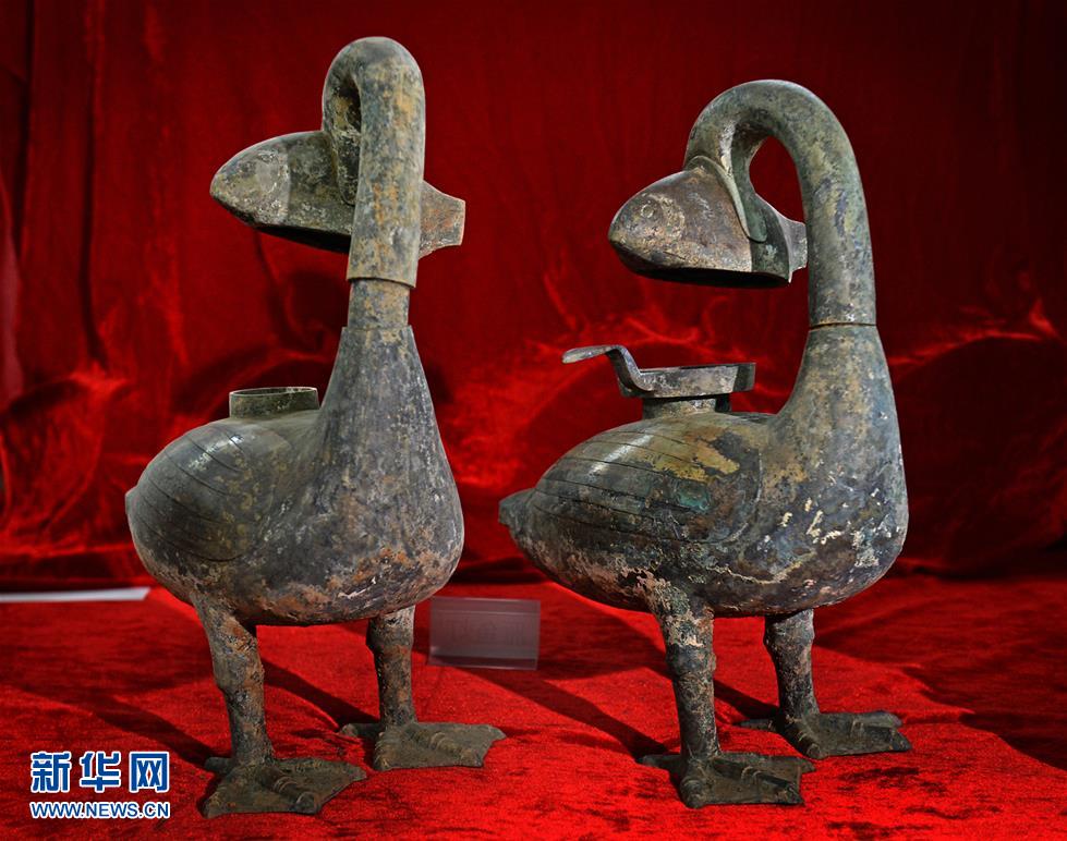 2,000-year-old bronze goose-fish lamp with adjustable light unearthed