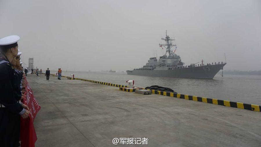 US guided-missile destroyer visits Shanghai