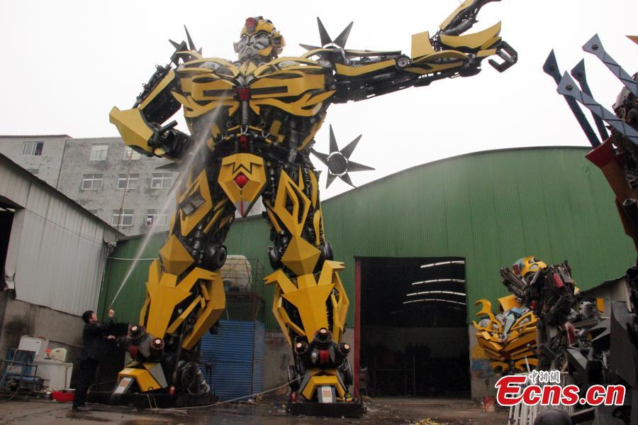 Junk transformed into 'Transformers robot'