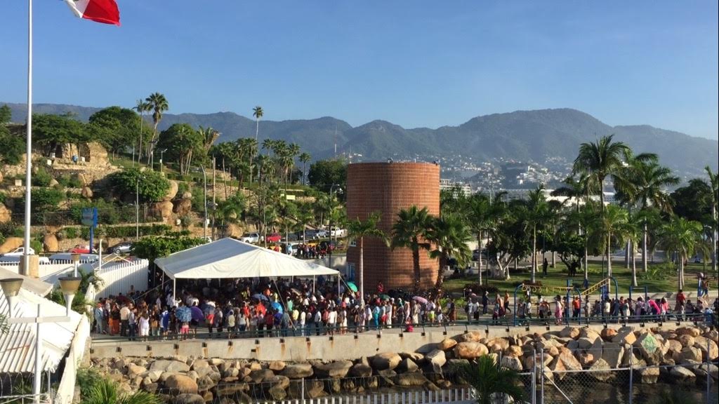 China’s Hospital Ship Warmly Welcomed by Locals in Mexico