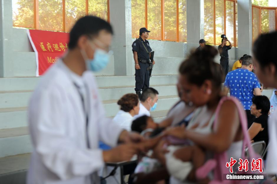 China’s Hospital Ship Warmly Welcomed by Locals in Mexico