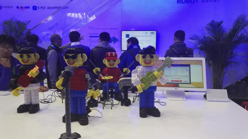 Robots grace exhibition with impressive performances at WRC 2015