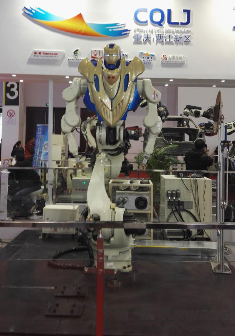 Robots grace exhibition with impressive performances at WRC 2015