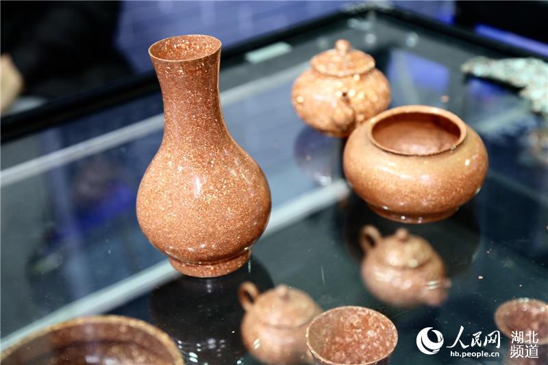 Intangible cultural heritage exhibition along Yangtze River opens in Hubei