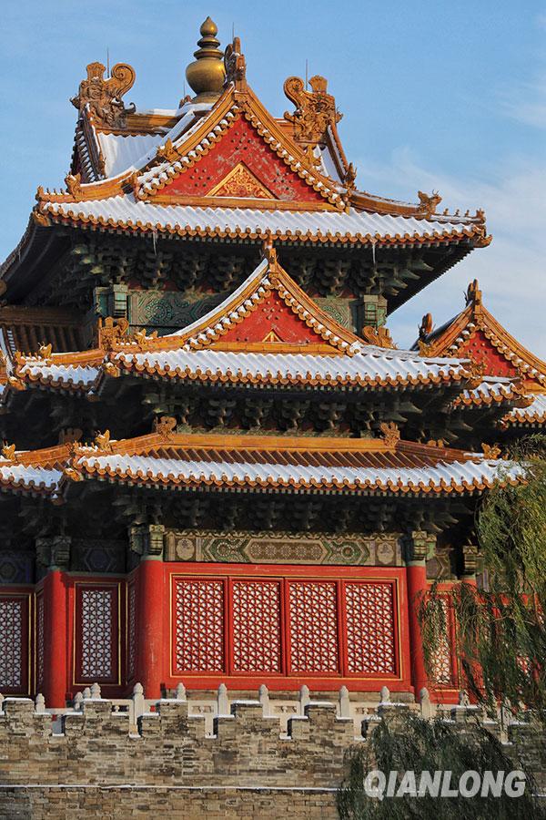 Picturesque scenery of snow-covered Forbidden City