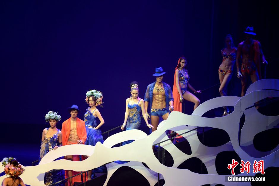 Amazing lingerie show at int'l fashion week in Xiamen