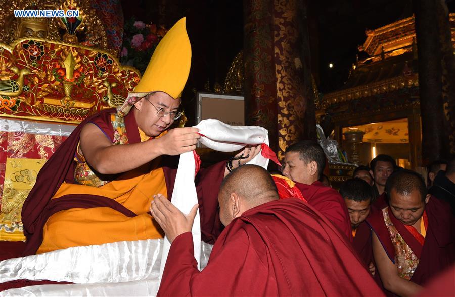 11th Panchen Lama visits Lhasa