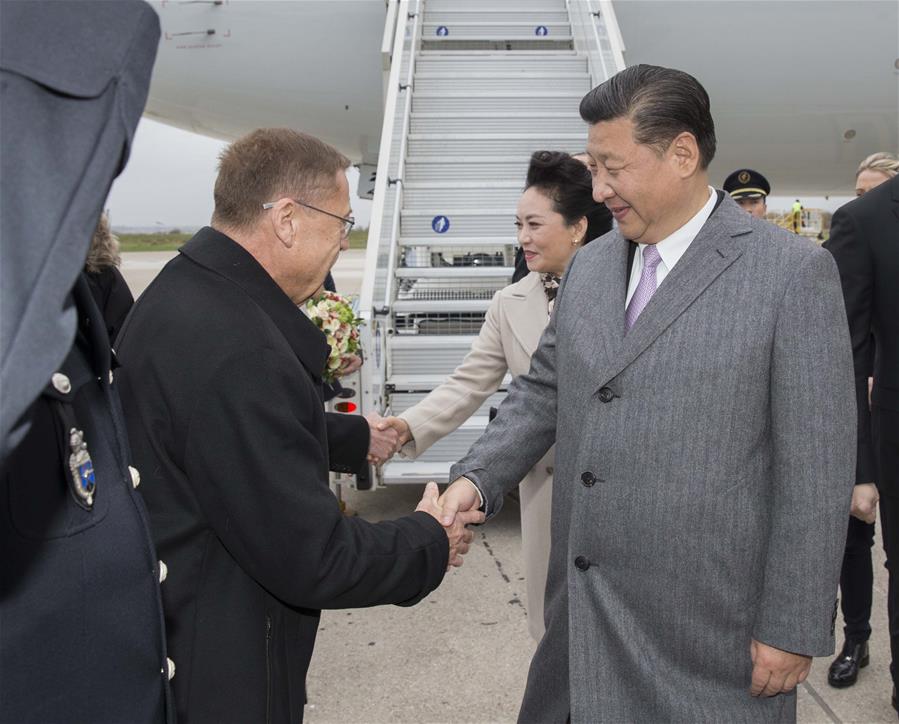 Chinese president arrives in Paris for climate change conference