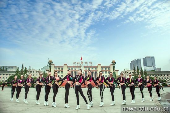Charming female bodybuilders of Chengdu University