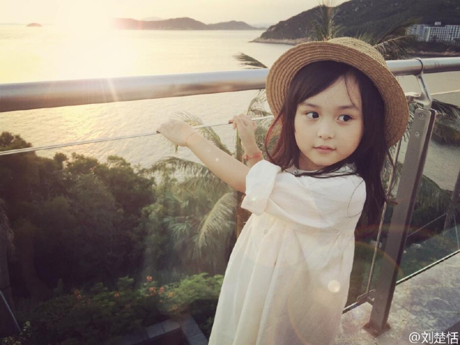 Child star of little Miyue releases new photos