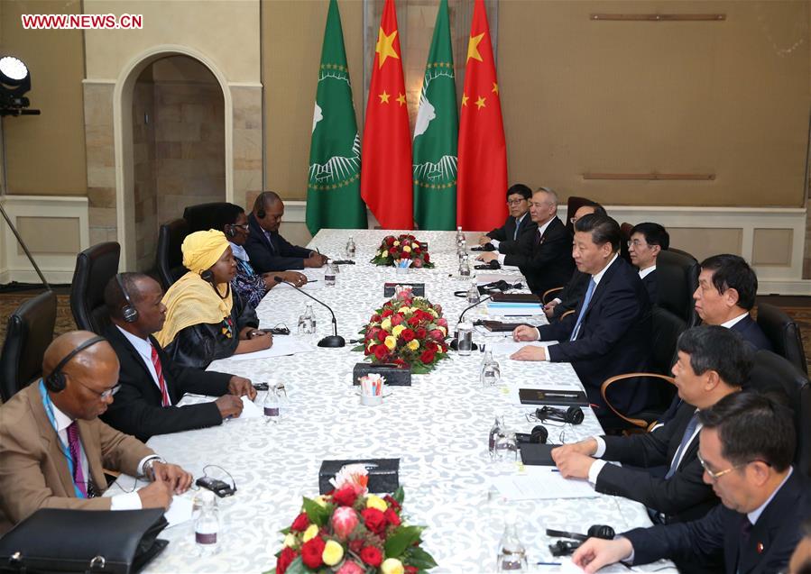 President Xi meets with AUC chairperson in Pretoria