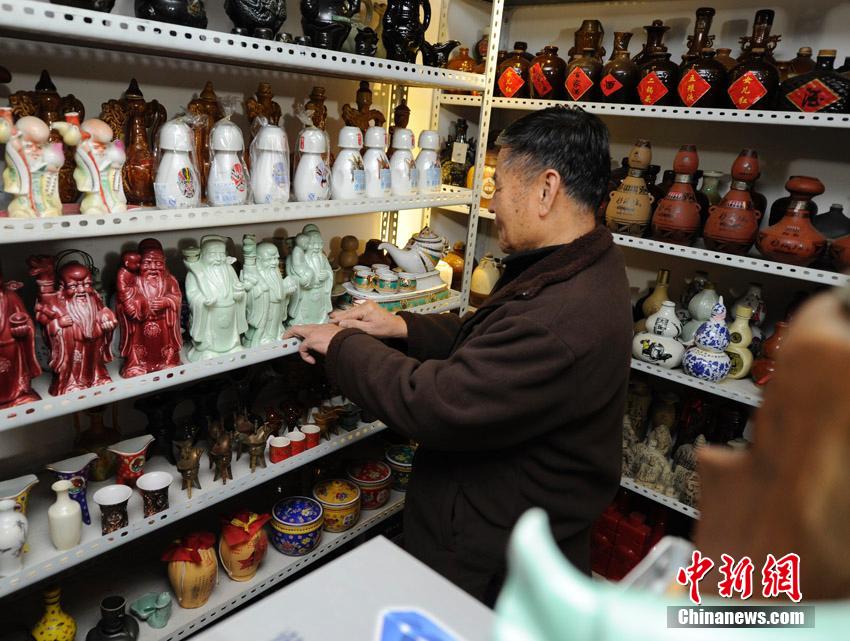 Man collects over 10,000 drinking vessels in three decades