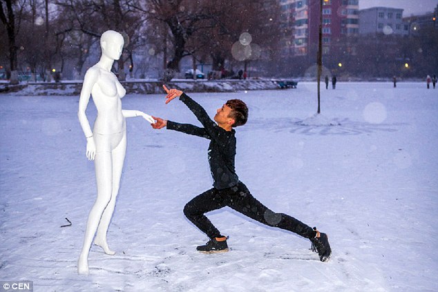 Teenager rises to fame after being spotted practicing with a mannequin for a dance competition