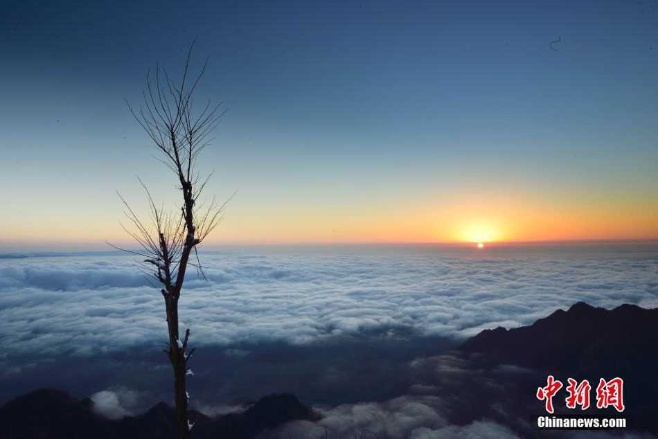 Breathtaking Sea of Clouds at Three Gorges Dam in Hubei