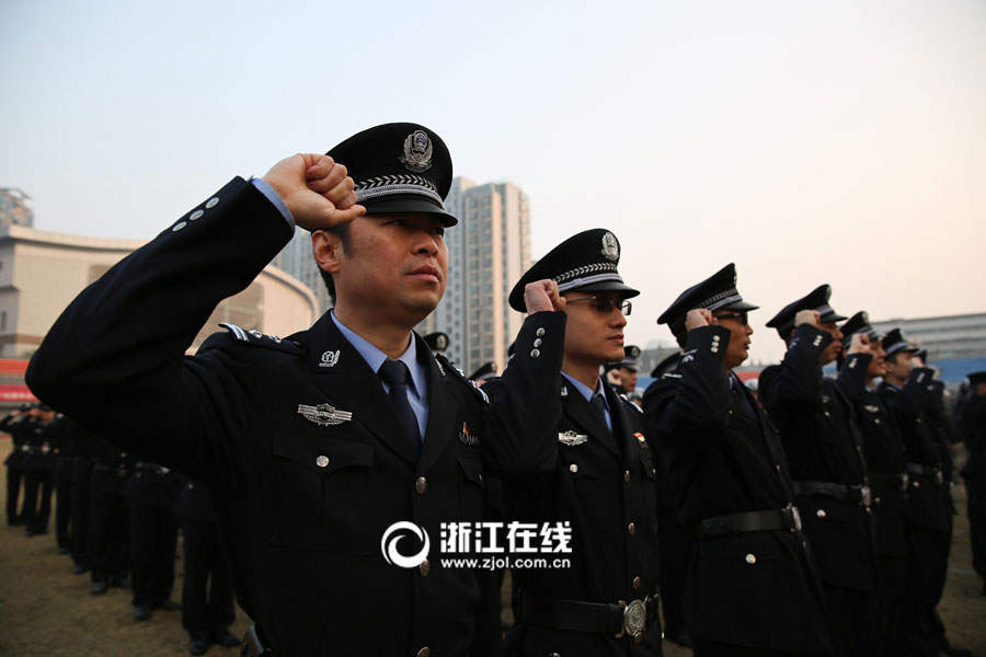 SWAT team guaranteeing security of G20 summit debuts in Hangzhou
