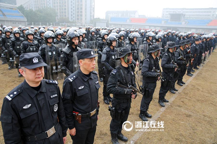 SWAT team guaranteeing security of G20 summit debuts in Hangzhou
