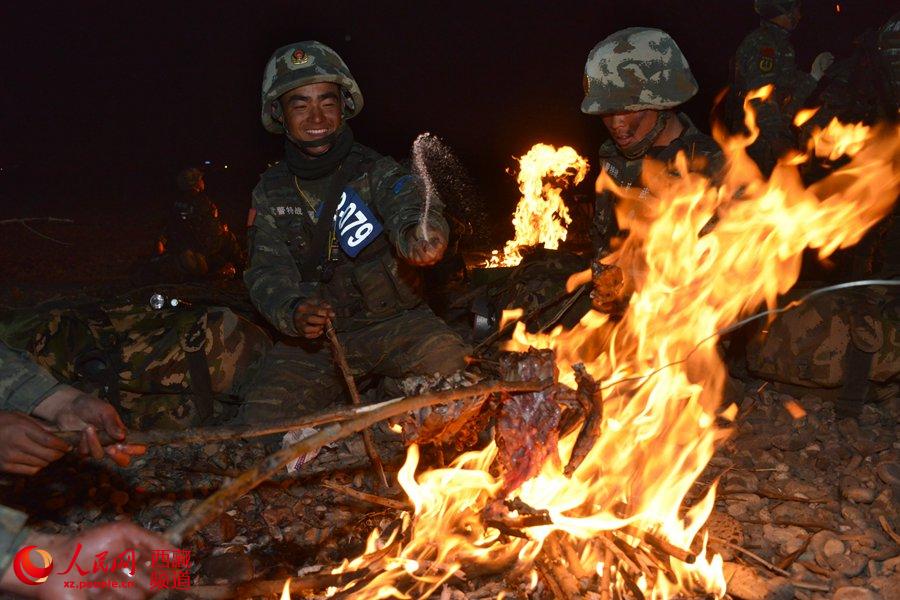 Armed police force conducts extreme training in Tibet