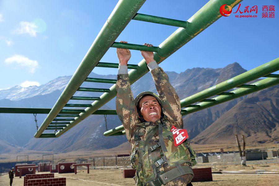 Armed police force conducts extreme training in Tibet