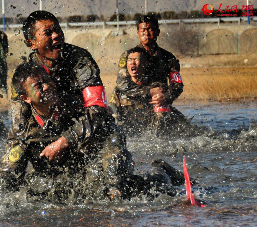 Armed police force conducts extreme training in Tibet