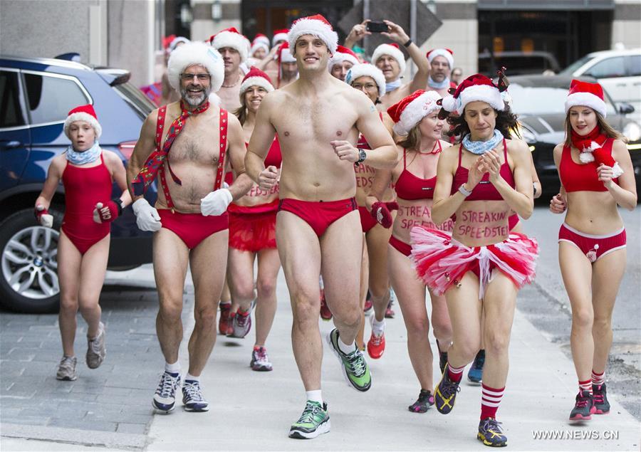2015 Toronto Santa Speedo Run comes
