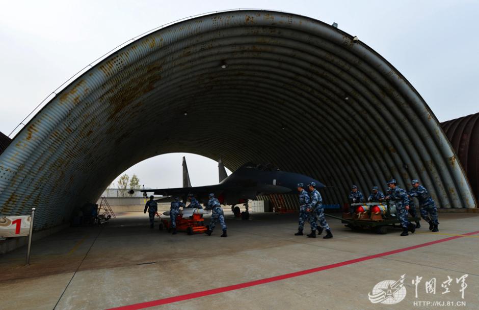 Su-30 fighter jets carrying anti-radiation missile conduct training in N China
