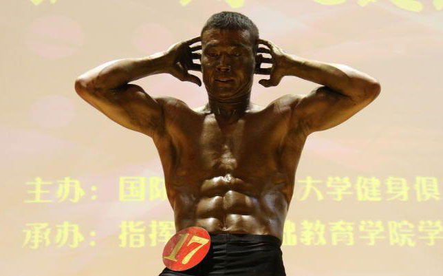 Military students attend figure competition show 