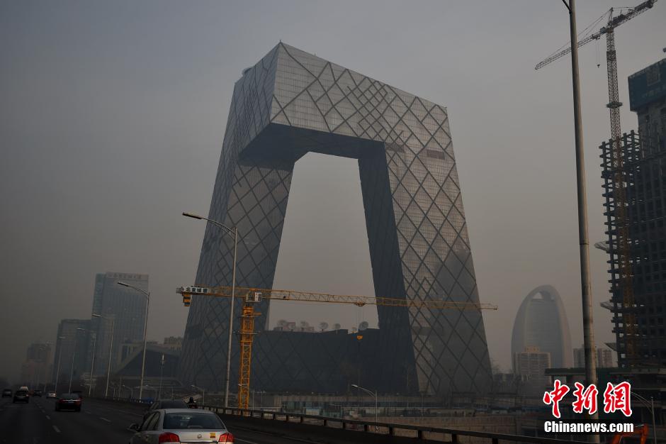 North China on orange alert for heavy smog