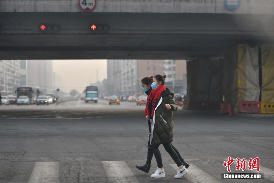 North China on orange alert for heavy smog