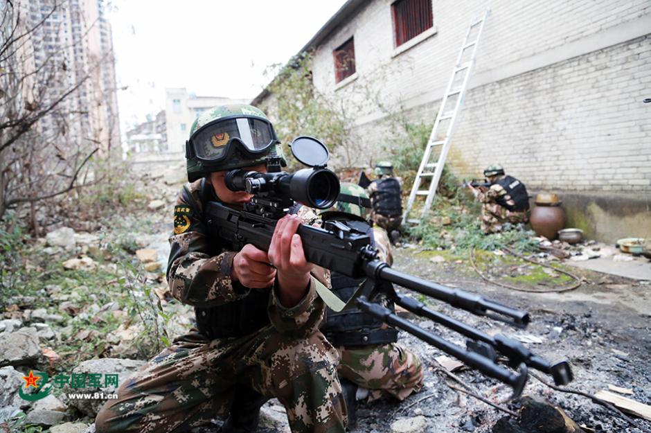 Armed police force conducts tactical training in Guizhou