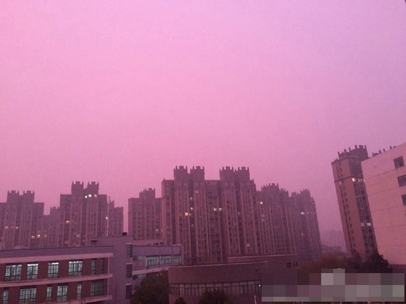 Rare pink smog blankets Nanjing