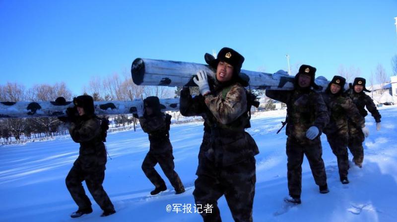 PLA soldiers train topless in snow