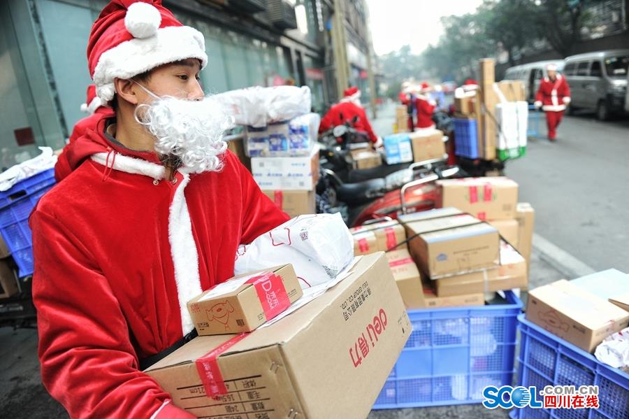 Couriers dressed as Santa Claus in Chengdu
