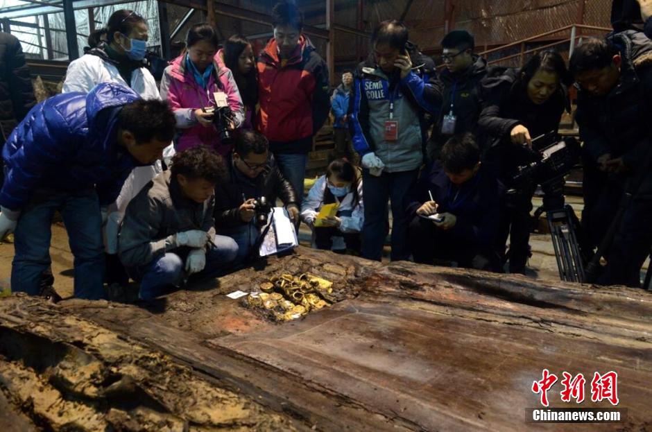 A large number of gold items unearthed in Nanchang