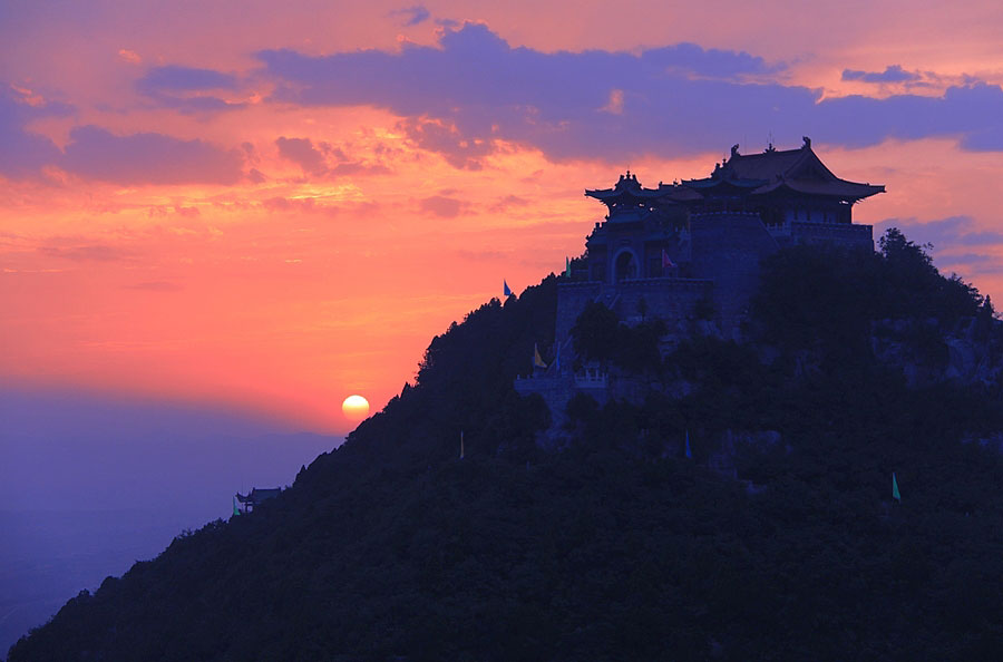Picturesque scenery of Jue Mountain