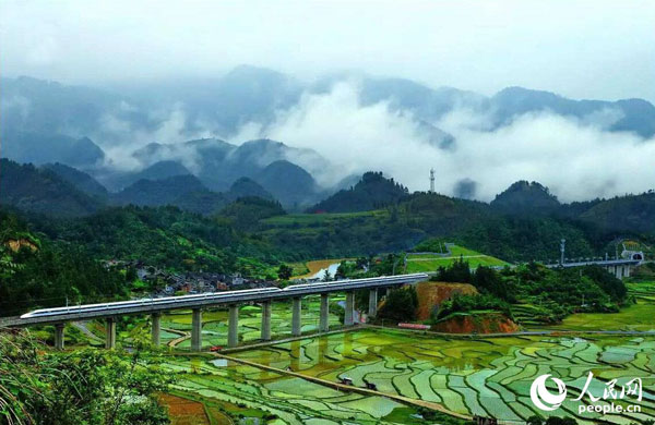 High-speed track laid in SW China province