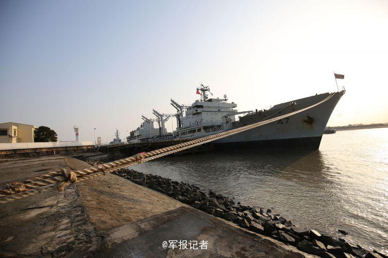 Pakistani naval ships arrive in Shanghai for goodwill visit