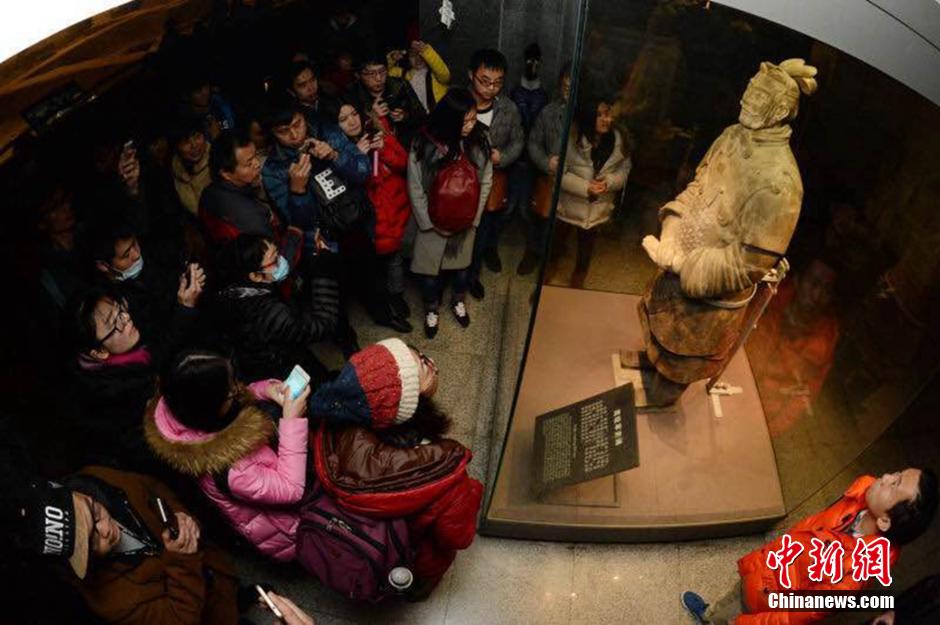 Record number of tourists visit Terracotta Warriors in New Year's Day holiday
