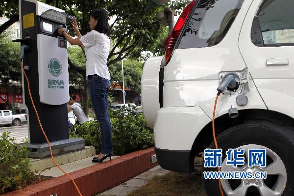 Beijing to put 200 battery-replaceable electric taxis into operation
