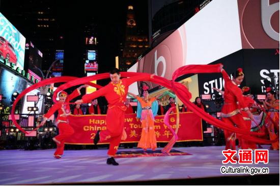 Chinese elements graced Times Square New Year's Eve celebration