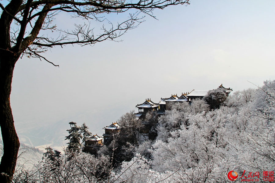 Picturesque Kongtong Mountain in snow