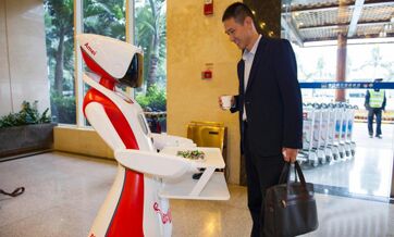 Service-oriented smart robots in trial operation in S China