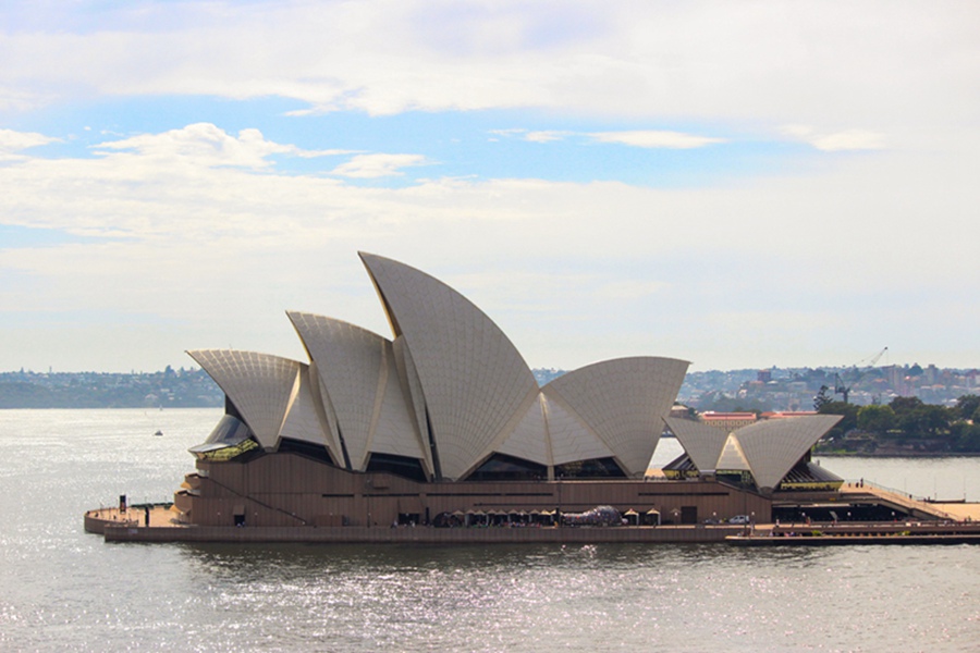 Karaoke at Sydney Harbour Bridge welcomes 
the Chinese New Year 