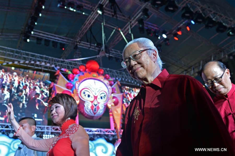 Lunar New Year celebrated in Singapore's Chinatown 